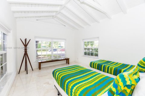 Casa en venta en Miami Beach, Florida, 5 dormitorios, 234.67 m2 № 2001863 - foto 26