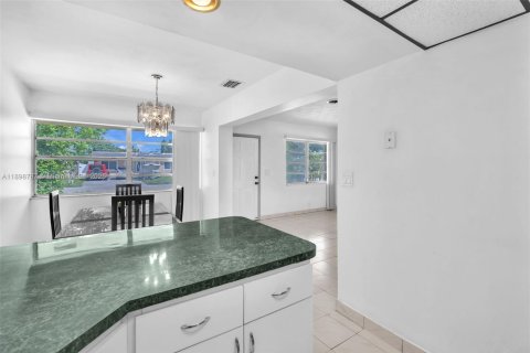 Купить виллу или дом в Мирамар, Флорида 2 спальни, 94.76м2, № 1951920 - фото 27