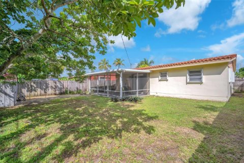 Купить виллу или дом в Мирамар, Флорида 2 спальни, 94.76м2, № 1951920 - фото 14