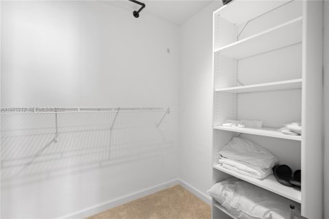 Copropriété à vendre à Miami Beach, Floride: 2 chambres, 110.55 m2 № 2032451 - photo 16