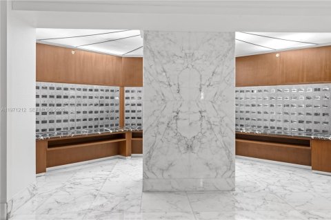 Copropriété à vendre à Miami Beach, Floride: 2 chambres, 110.55 m2 № 2032451 - photo 29