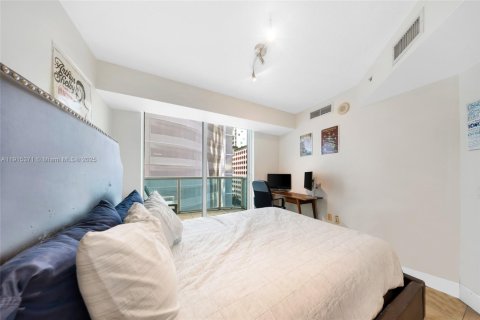 Condo in Miami, Florida, 2 bedrooms  № 1971575 - photo 5