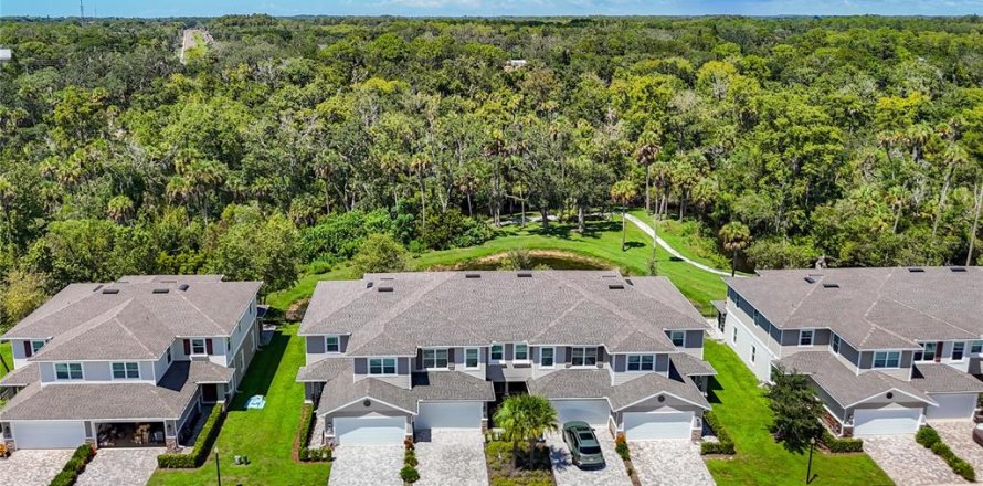 Touwnhouse à New Port Richey, Floride 3 chambres, 190.54 m2 № 2350364