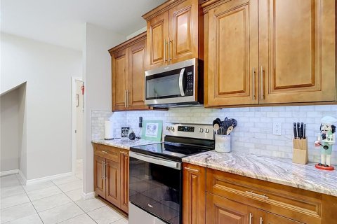 Touwnhouse à vendre à New Port Richey, Floride: 3 chambres, 190.54 m2 № 2350364 - photo 20