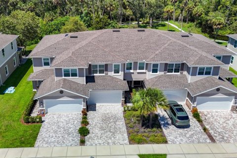 Touwnhouse à vendre à New Port Richey, Floride: 3 chambres, 190.54 m2 № 2350364 - photo 2