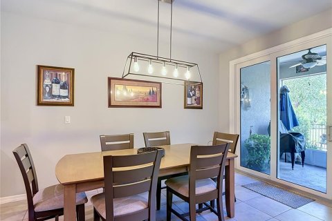 Touwnhouse à vendre à New Port Richey, Floride: 3 chambres, 190.54 m2 № 2350364 - photo 25