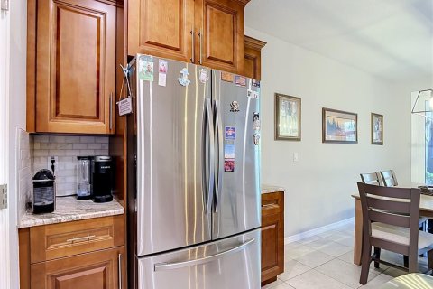 Touwnhouse à vendre à New Port Richey, Floride: 3 chambres, 190.54 m2 № 2350364 - photo 17