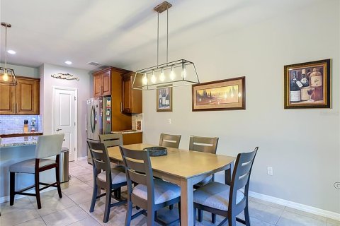 Touwnhouse à vendre à New Port Richey, Floride: 3 chambres, 190.54 m2 № 2350364 - photo 28