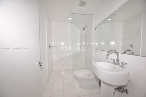 Condo in Aventura, Florida, 2 bedrooms № 2186166 - photo 6