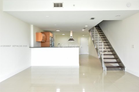 Condo in Aventura, Florida, 2 bedrooms № 2186166 - photo 5