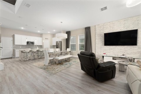 Casa en venta en Windermere, Florida, 4 dormitorios, 205.69 m2 № 2384303 - foto 6