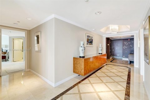 Condo in Aventura, Florida, 3 bedrooms № 1934294 - photo 9