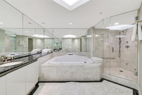 Condo in Aventura, Florida, 3 bedrooms № 1934294 - photo 26