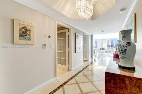 Condo in Aventura, Florida, 3 bedrooms № 1934294 - photo 7