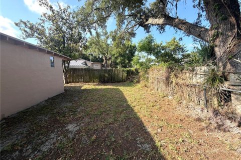 House in Orlando, Florida 4 bedrooms, 165.55 sq.m. № 2093836 - photo 21