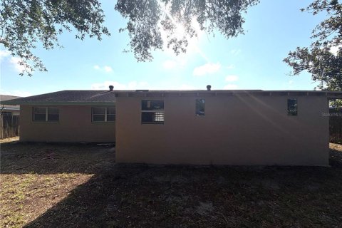 House in Orlando, Florida 4 bedrooms, 165.55 sq.m. № 2093836 - photo 22
