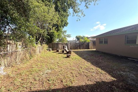 House in Orlando, Florida 4 bedrooms, 165.55 sq.m. № 2093836 - photo 16