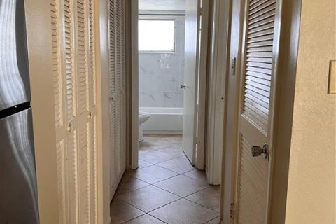 Condominio en venta en Sarasota, Florida, 1 dormitorio, 52.12 m2 № 1744300 - foto 4