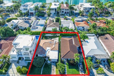 Villa ou maison à Surfside, Floride 6 chambres № 2061032