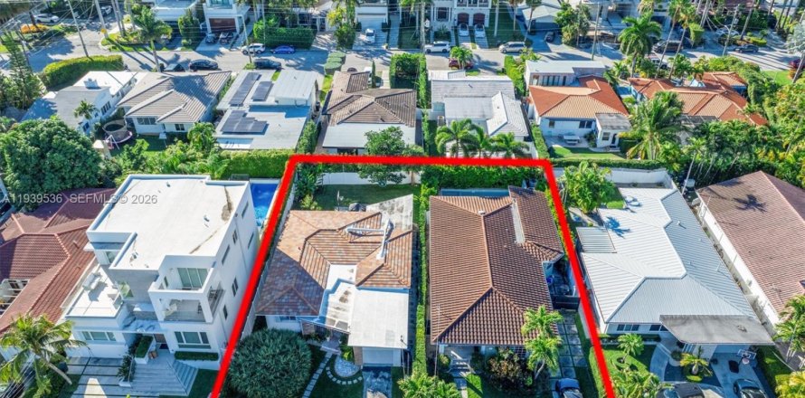 Villa ou maison à Surfside, Floride 6 chambres № 2061032