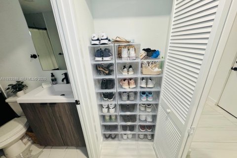 Adosado en alquiler en Florida City, Florida, 5 dormitorios, 168.15 m2 № 2032331 - foto 19