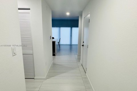 Adosado en alquiler en Florida City, Florida, 5 dormitorios, 168.15 m2 № 2032331 - foto 4