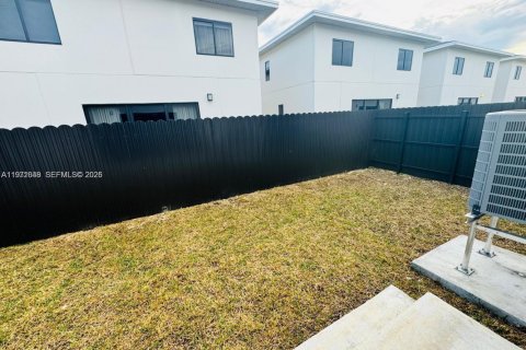 Adosado en alquiler en Florida City, Florida, 5 dormitorios, 168.15 m2 № 2032331 - foto 16