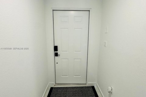 Adosado en alquiler en Florida City, Florida, 5 dormitorios, 168.15 m2 № 2032331 - foto 5