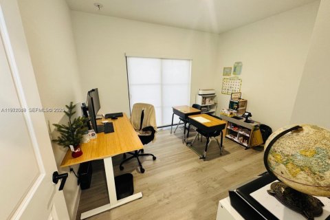 Adosado en alquiler en Florida City, Florida, 5 dormitorios, 168.15 m2 № 2032331 - foto 9