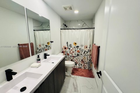 Adosado en alquiler en Florida City, Florida, 5 dormitorios, 168.15 m2 № 2032331 - foto 25