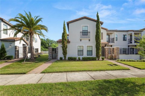 Townhouse in Haines City, Florida 3 bedrooms, 167.41 sq.m. № 2166743