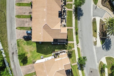 Townhouse in Haines City, Florida 3 bedrooms, 167.41 sq.m. № 2166743 - photo 19