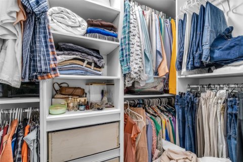 House in Homestead, Florida 3 bedrooms, 146.14 sq.m. № 2012672 - photo 23