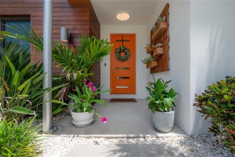 Villa ou maison à vendre à Tampa, Floride: 5 chambres, 407.47 m2 № 2285061 - photo 9