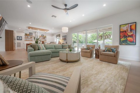 Villa ou maison à vendre à Tampa, Floride: 5 chambres, 407.47 m2 № 2285061 - photo 22