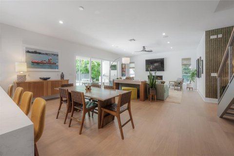 Villa ou maison à vendre à Tampa, Floride: 5 chambres, 407.47 m2 № 2285061 - photo 20