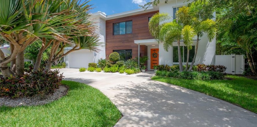 Villa ou maison à Tampa, Floride 5 chambres, 407.47 m2 № 2285061