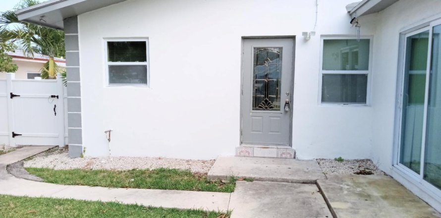 Villa ou maison à Delray Beach, Floride 4 chambres, 124.58 m2 № 1178405