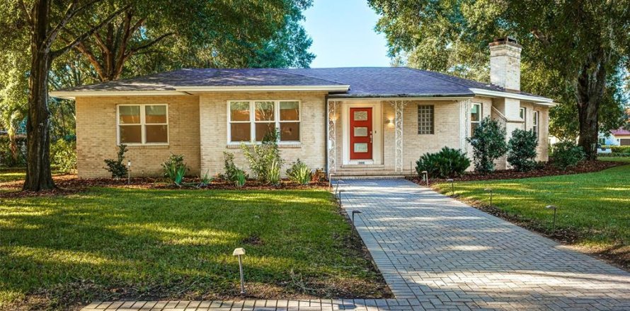 Villa ou maison à Lakeland, Floride 3 chambres, 213.58 m2 № 2377500