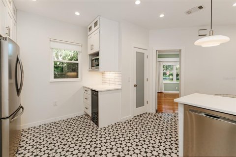 Villa ou maison à louer à Lakeland, Floride: 3 chambres, 213.58 m2 № 2377500 - photo 15