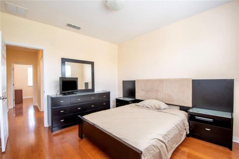 Touwnhouse à louer à Orlando, Floride: 3 chambres, 186.83 m2 № 2399142 - photo 14