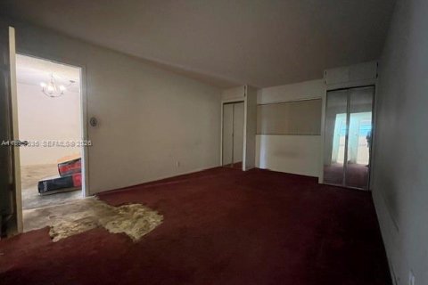 Купить кондоминиум в Тамарак, Флорида 1 спальня, 67.82м2, № 2058345 - фото 7