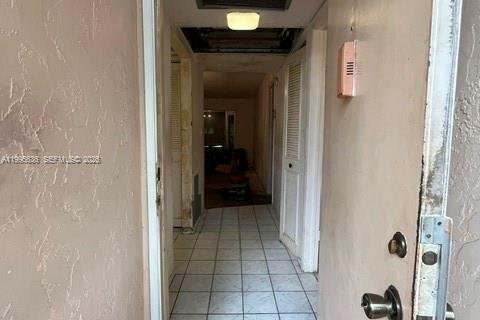 Купить кондоминиум в Тамарак, Флорида 1 спальня, 67.82м2, № 2058345 - фото 11