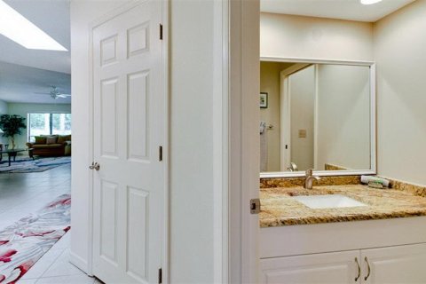 Casa en alquiler en Sarasota, Florida, 2 dormitorios, 125.7 m2 № 1688273 - foto 17