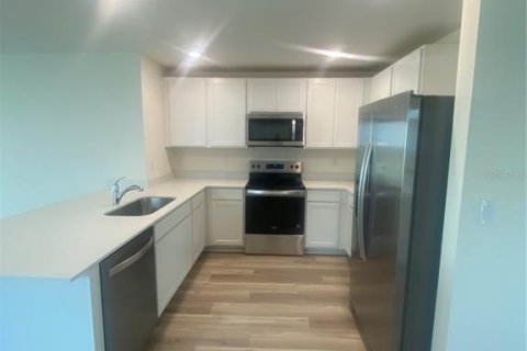 Casa en alquiler en Brooksville, Florida, 3 dormitorios, 139.73 m2 № 2167656 - foto 5