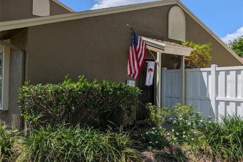 Townhouse in Tampa, Florida 2 bedrooms, 86.96 sq.m. № 1636076 - photo 1