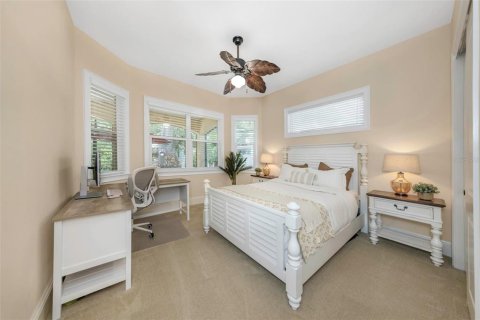 House in Tampa, Florida 3 bedrooms, 178.74 sq.m. № 2101642 - photo 18