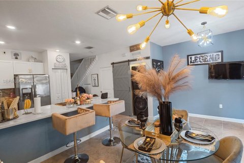Townhouse in Miami, Florida 3 bedrooms, 130.34 sq.m. № 2087330 - photo 27