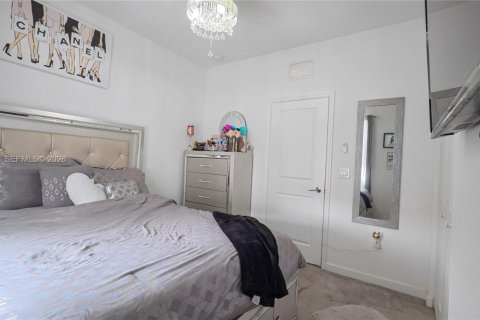 Townhouse in Miami, Florida 3 bedrooms, 130.34 sq.m. № 2087330 - photo 19