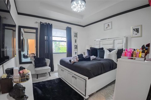 Townhouse in Miami, Florida 3 bedrooms, 130.34 sq.m. № 2087330 - photo 11